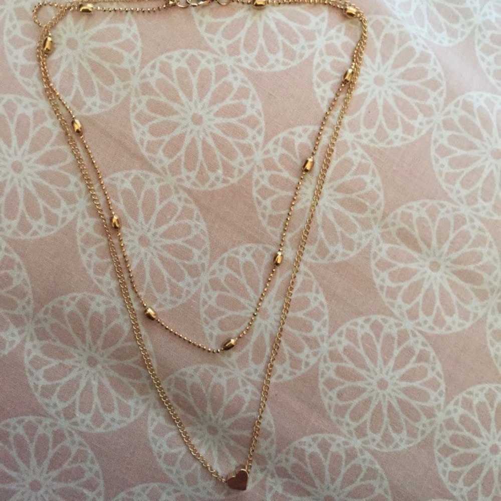❗️2 for $10❗️Gold Double Layer Heart Necklace - Picture 8 of 8